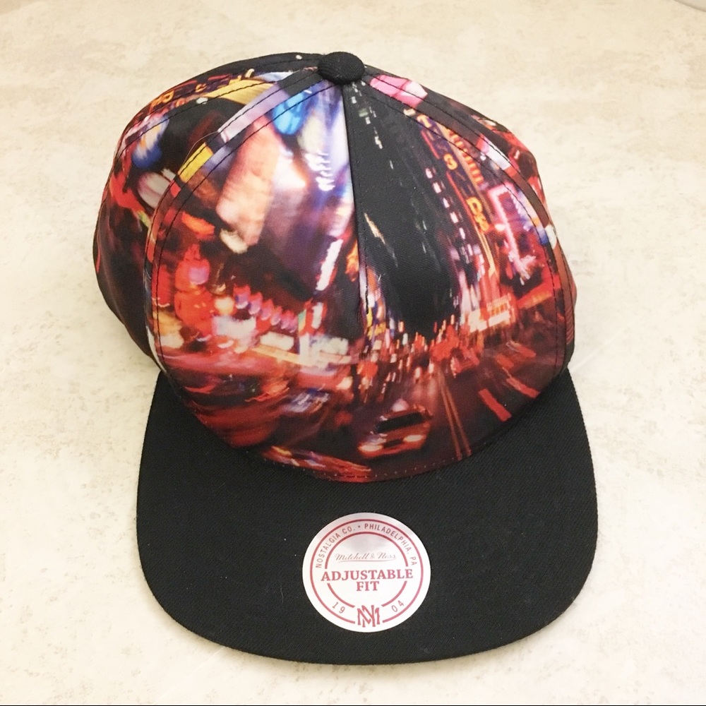 Mitchell & Ness snap back hat multicolor